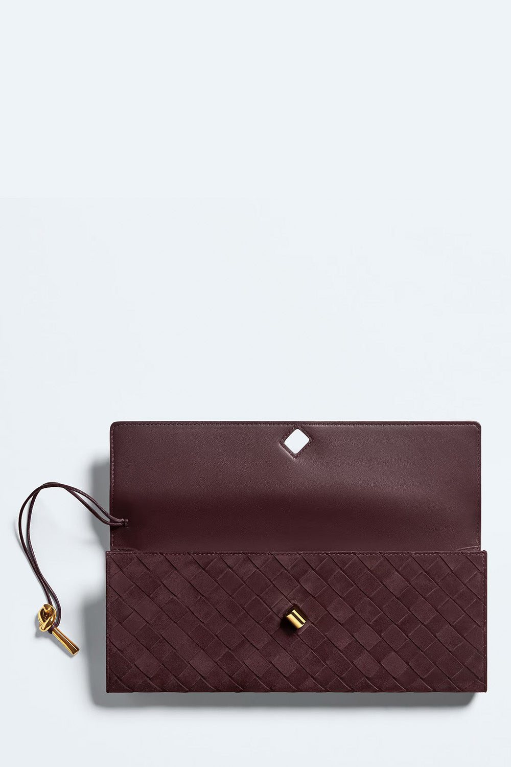 Andiamo Clutch In Suede
