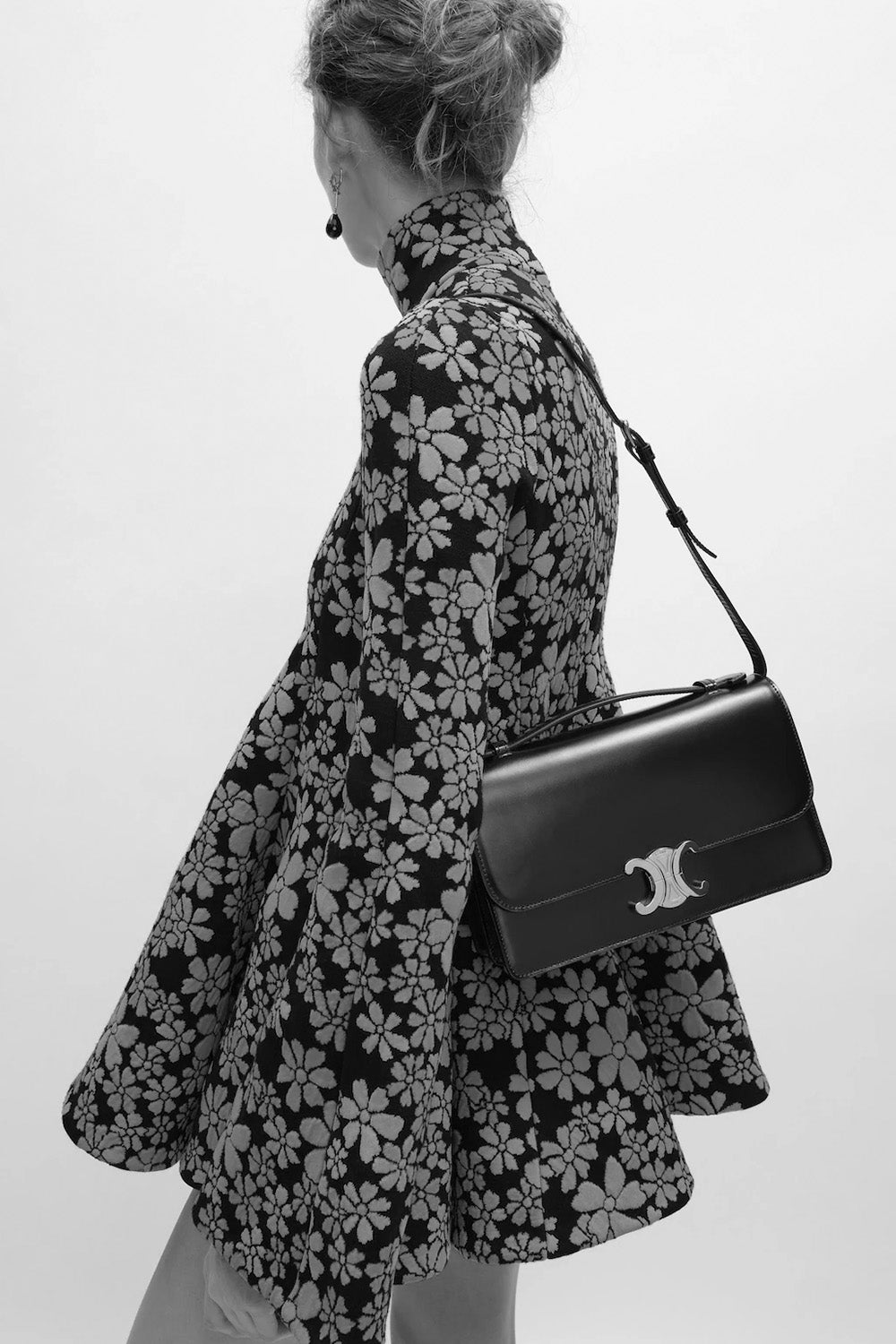 Medium Triomphe Folio In Shiny Calfskin