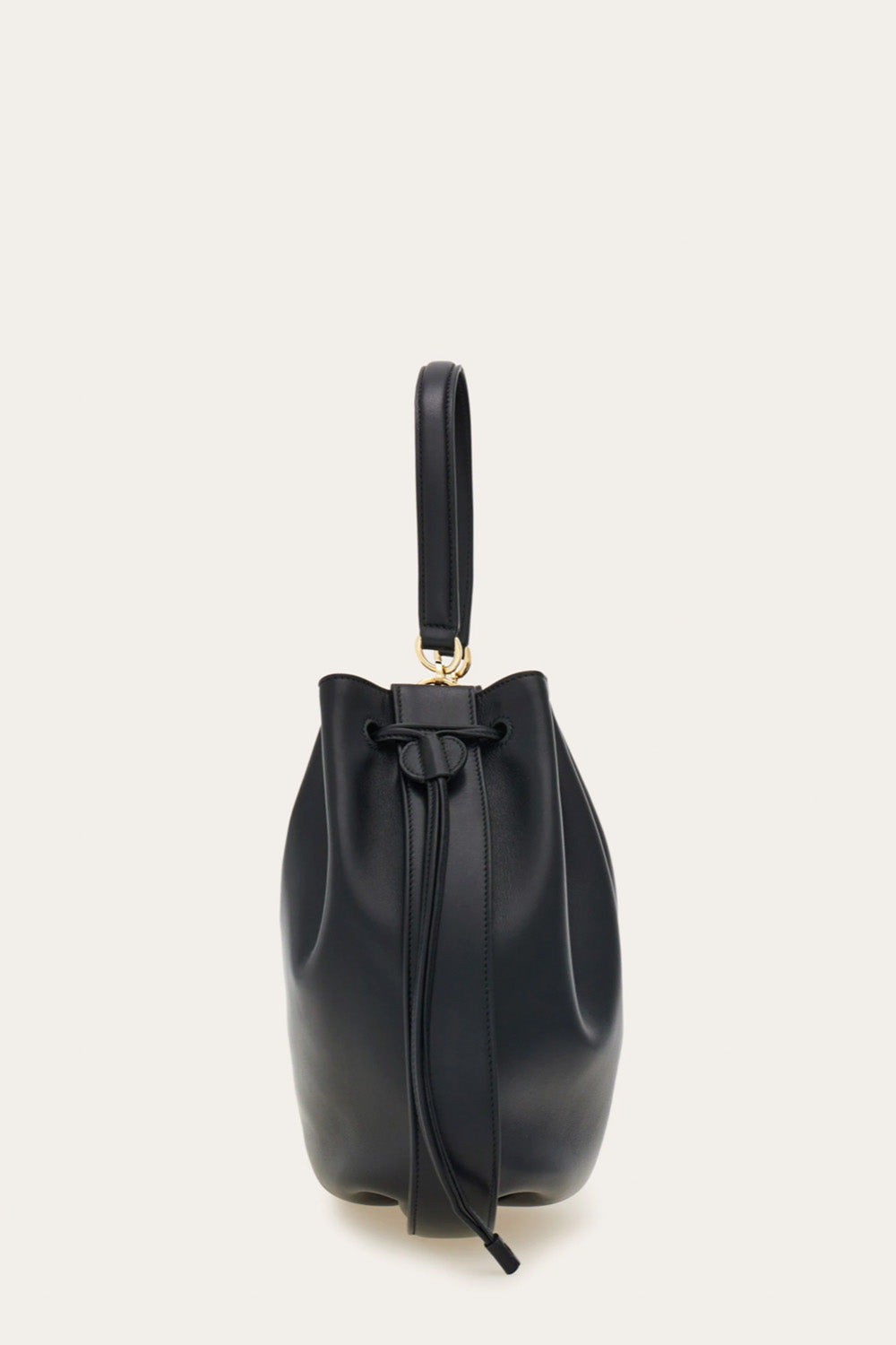 Hug Bucket Bag
