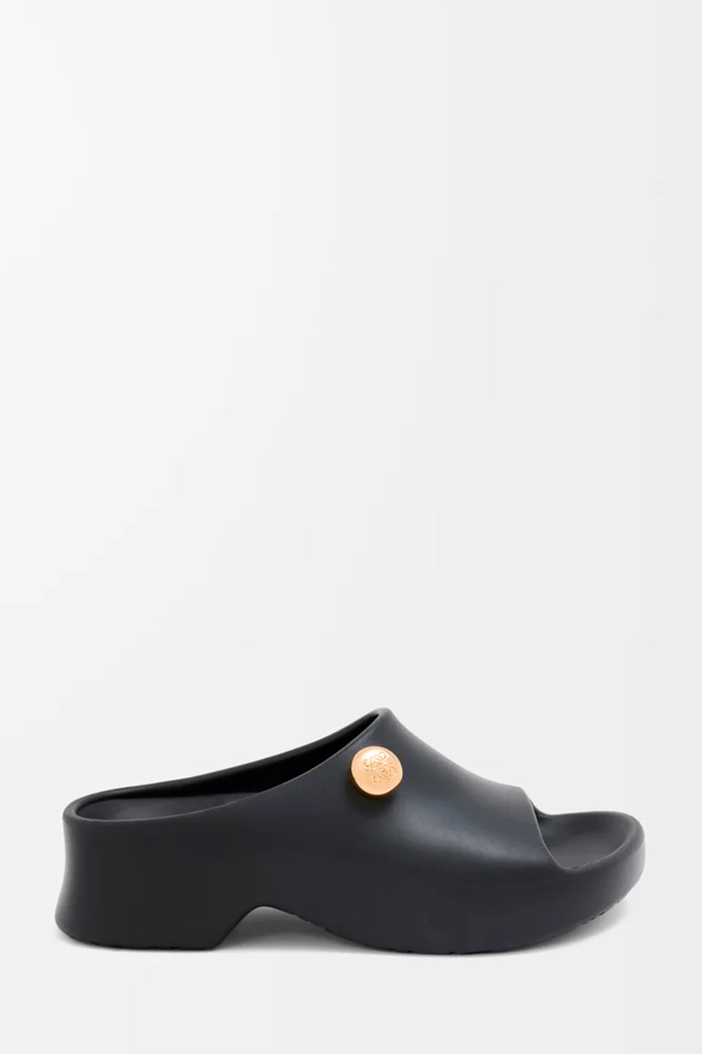 Loewe – The Sale Sisters