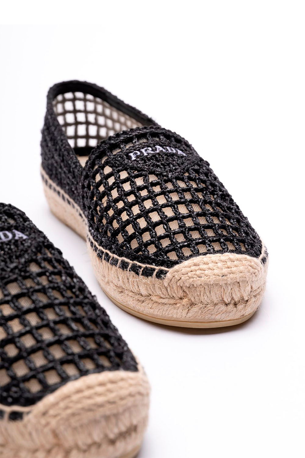 フラットシューズ PRADA TWO-TONE CROCHET ESPADRILLES PRADA - Crochet Espadrilles – The Sale Sisters